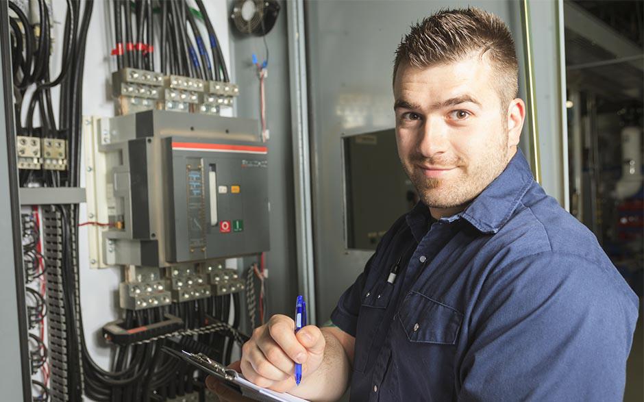 travail électricien Fontainebleau