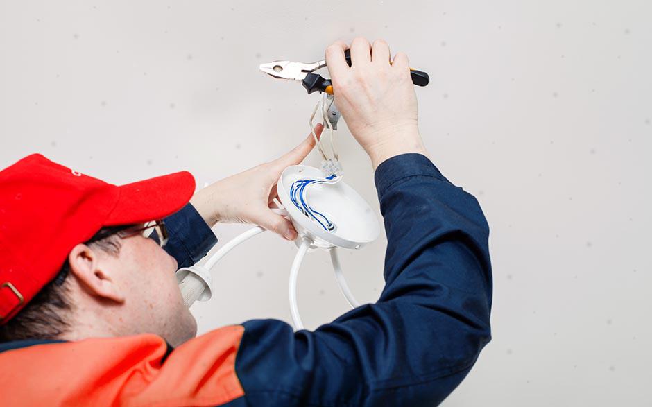 travail électricien Fontainebleau